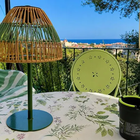 A 10 Minuti A Piedi Dal Mare Apartament