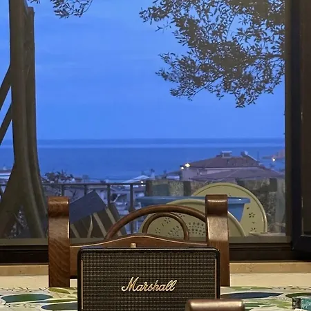 A 10 Minuti A Piedi Dal Mare Apartament *